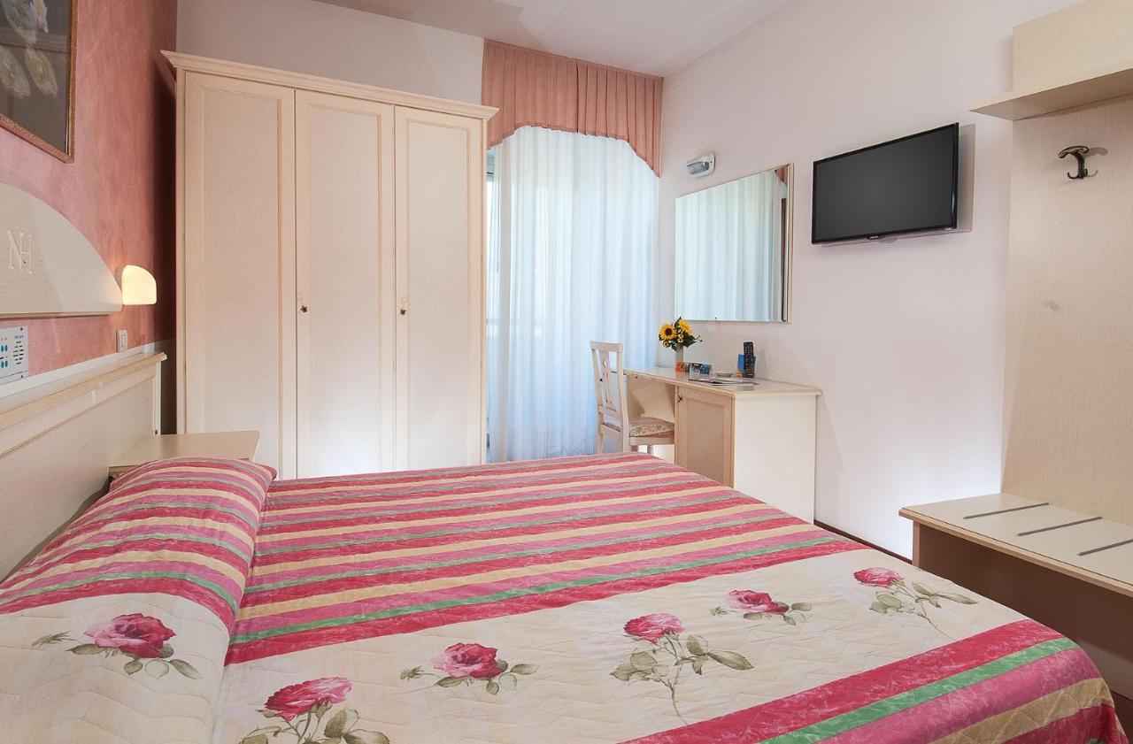 Hotel Napoleon Gabicce Mare Esterno foto