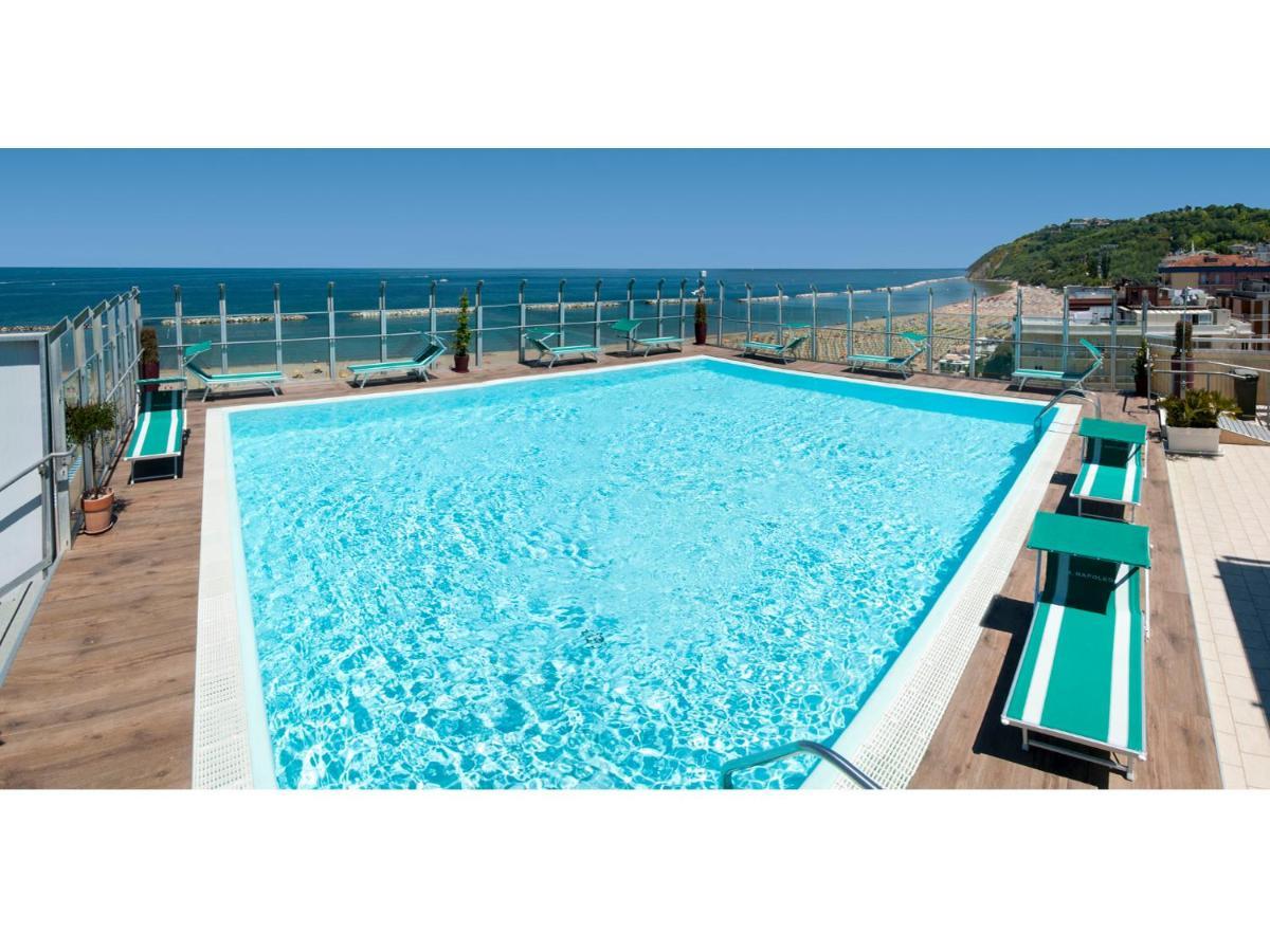 Hotel Napoleon Gabicce Mare Esterno foto