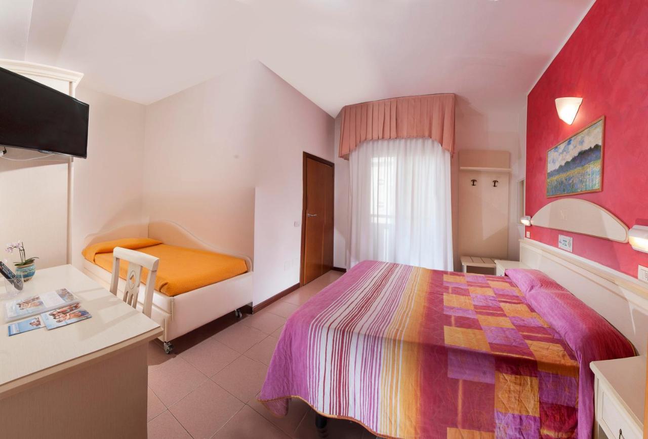 Hotel Napoleon Gabicce Mare Esterno foto