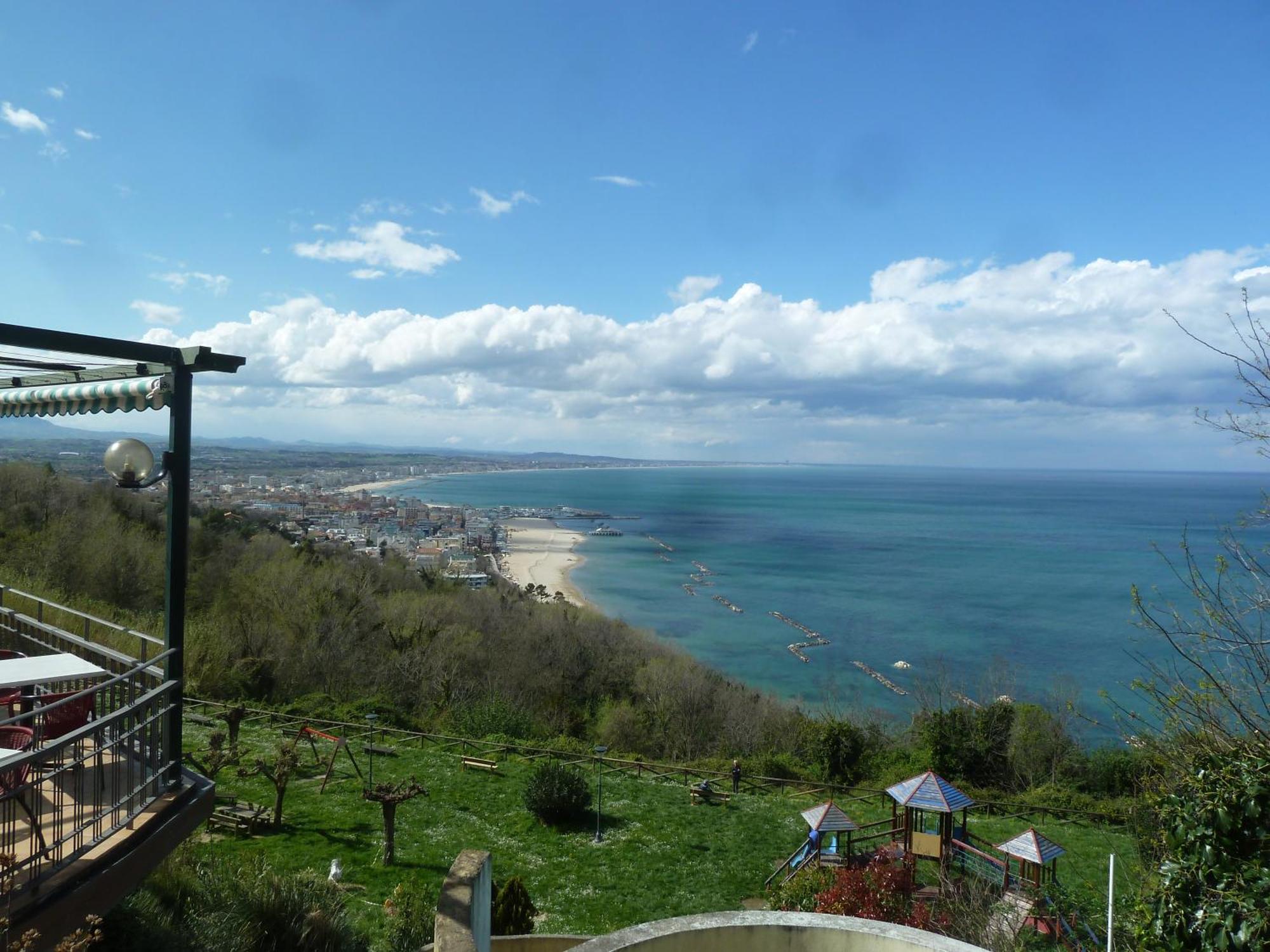 Hotel Napoleon Gabicce Mare Esterno foto
