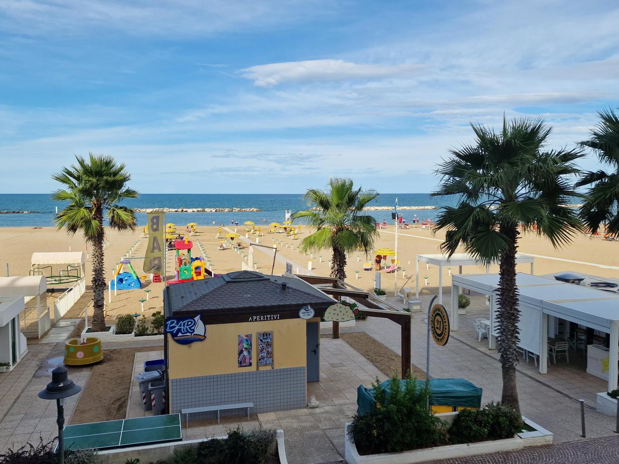Hotel Napoleon Gabicce Mare Esterno foto